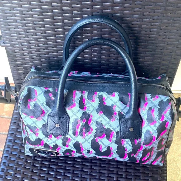 L.A.M.B. By Gwen Stefani Satchel - Picture 6 of 15